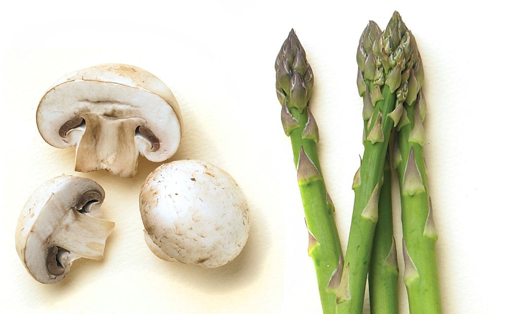 Mushrooms and asparagus