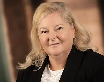 Portrait of Laura Dickens, FNP-BC.