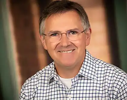 20220524XabierBeristainMD_7004-web Xabier Beristain MD portrait.